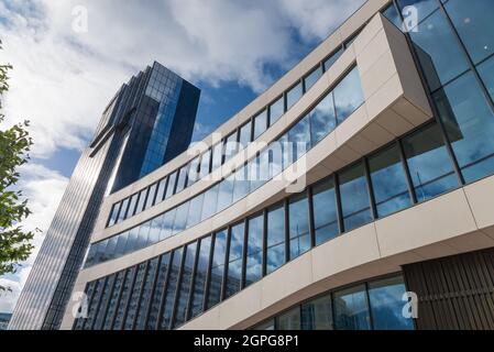 Le Symphony Hall, récemment rénové, se trouve sur la place du Centenaire, dans le centre-ville de Birmingham, où se trouve le CBSO Banque D'Images