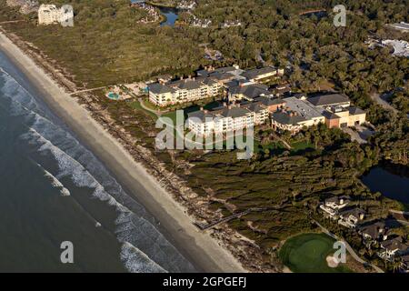 Vue aérienne du Sanctuary Hotel and Resort sur l'île de Kiawah, Caroline du Sud. Banque D'Images