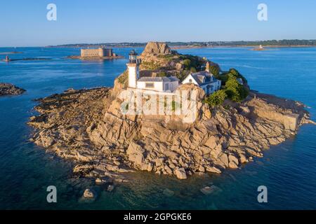 France, Finistère, baie Morlaix, Carantec, île de Louet et château Taureau construit par Vauban au XVIIe siècle (vue aérienne) Banque D'Images