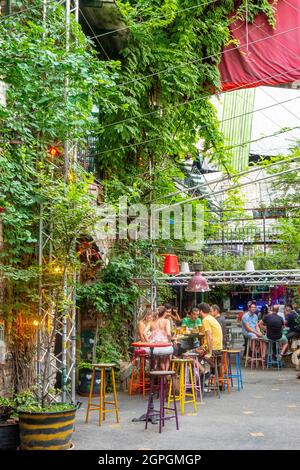 Hongrie, Budapest, classée au patrimoine mondial de l'UNESCO, Pest district, Szimla Kert Ruin bar Banque D'Images