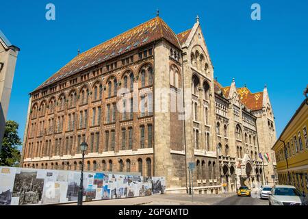 Hongrie, Budapest, classée au patrimoine mondial de l'UNESCO, quartier de Buda, colline du château, Archives nationales hongroises Banque D'Images