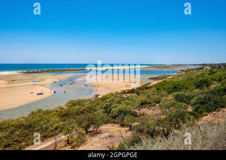 Portugal, Algarve, Tavira, parc naturel de Ria Formosa, plage de Cacela Velha Banque D'Images