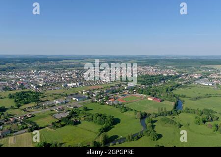 France, Meurthe-et-Moselle, Lunéville, ville de Lunéville (vue aérienne) Banque D'Images