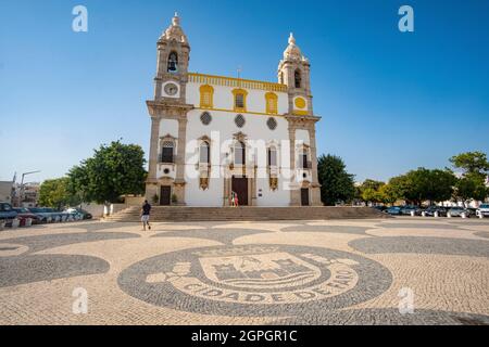 Portugal, Algarve, Faro, la vieille ville, l'église de Carmo Banque D'Images