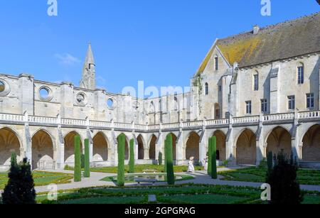 France, Val d'Oise, Asnieres sur Oise, l'abbaye cistercienne de Royaumont Banque D'Images