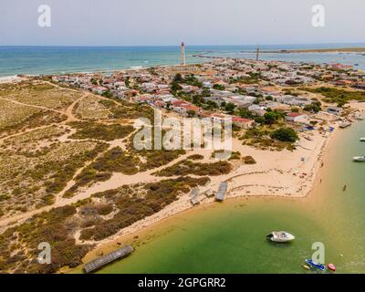 Portugal, Algarve, Faro, île ou Ilha do Farol (vue aérienne) Banque D'Images