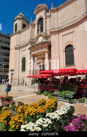 France, Var, Toulon, cours Lafayette, devant l'église Saint François de Paule, le marché Banque D'Images