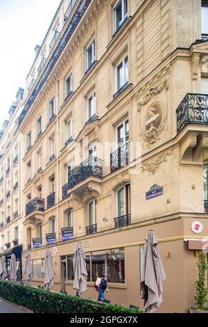 France, Paris, rue Alexandre Dumas Banque D'Images