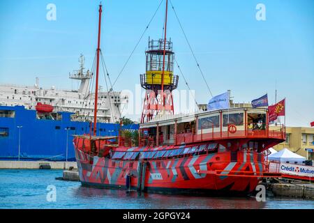 France, Herault, Sète, quai marocain, bateau phare Roquerols, Route des Brassens Banque D'Images