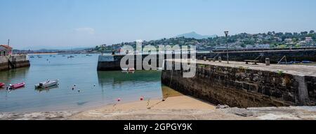 France, Pyrénées Atlantiques, pays Basque, Ciboure, le port Banque D'Images