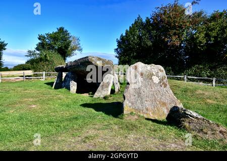 Pierre Néolithique d'Arthur a chamberé tombe. Banque D'Images