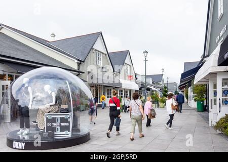 Centre commercial Kildare Village, Nurney Road, County Kildare, République d'Irlande Banque D'Images