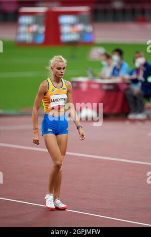 Yuliya Levchenko participant au saut en hauteur aux Jeux Olympiques de Tokyo en 2020. Banque D'Images