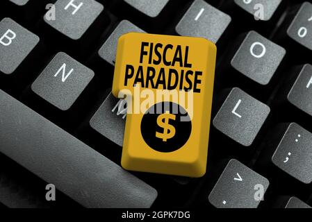 Affiche indiquant fiscal Paradise. Concept signification taxe sur le développement taux d'imposition pour les investisseurs étrangers dactylographiant Guide touristique en ligne, recherche Banque D'Images