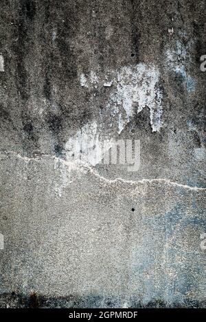 Flèche directionnelle peinte à la main sur le mur d'une maison de Lai Chi Chong, un village de Sai Kung West Country Park, New Territories, Hong Kong Banque D'Images