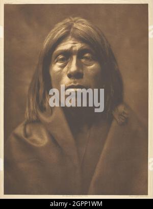 Quni&#xe1;ika - Mohai, 1903. [Homme américain natif du peuple Mohai, sud-ouest des États-Unis]. Photo-gravure, plaque 60 de "l'Indien de l'Amérique du Nord, volume 2" (1908). Banque D'Images