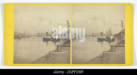 Glasgow - vue sur la Clyde, milieu du XIXe siècle. [Voiliers et bateaux à vapeur sur la rivière Clyde en Écosse]. Imprimé albumine, stéréocard. Banque D'Images