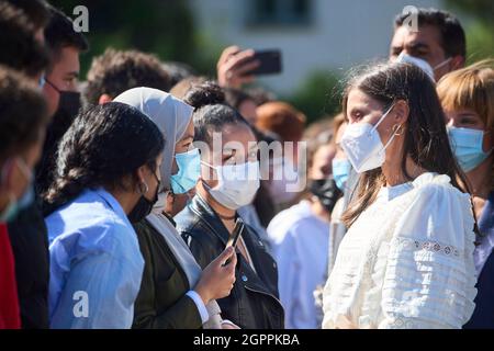 Haro, la Rioja, Espagne. 30 septembre 2021. La reine Letizia d'Espagne assiste à l'année scolaire 2021/2022 de la formation professionnelle à l'école secondaire Ciudad de Haro le 30 septembre 2021 à Haro, Espagne (Credit image: © Jack Abuin/ZUMA Press Wire) Banque D'Images