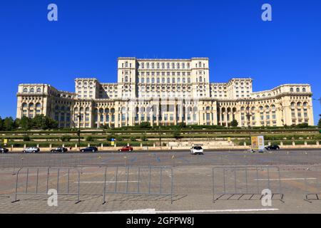 Septembre 4 2021 - Bucarest en Roumanie : façade du Palais du Parlement Banque D'Images