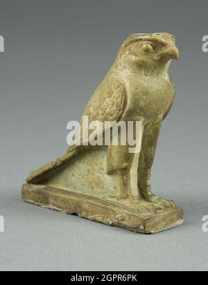 Amulet du Dieu Horus comme un faucon, Égypte, période tardive-période Ptoléméenne (664-30 BCE). Banque D'Images