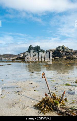Une ancre dans Kitchen Porth, Bryher, Isles of Scilly Banque D'Images