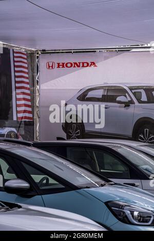 Barcelone, Espagne. 30 septembre 2021. Le stand du constructeur automobile Honda vu au salon de l'automobile Barcelone 2021.après deux ans de suspension en raison de la pandémie de Covid-19, le concours automobile Barcelona 2021 ouvre ses portes du 2 au 10 octobre au lieu Fira de Barcelona Montjüic. Crédit : SOPA Images Limited/Alamy Live News Banque D'Images