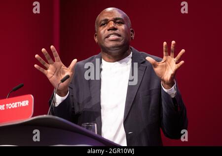 David Lammy, Secrétaire d'État adjoint aux Affaires étrangères, du Commonwealth et du développement, prend la parole à la Conférence du Parti travailliste Banque D'Images