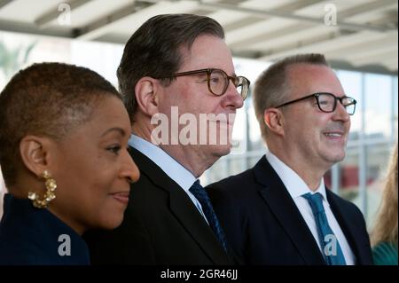 Jacqueline Stewart, David Ruben, Bill Kramer à l'événement de dévouement pour l'Academy Museum of Motion Pictures, Los Angeles, Californie, États-Unis Banque D'Images