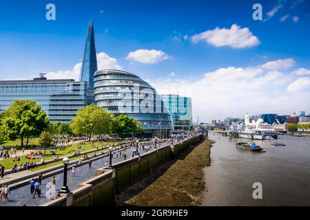 Hôtel de ville avec bâtiments et place à London City, Royaume-Uni Banque D'Images