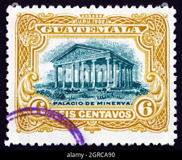 GUATEMALA - VERS 1902: Un timbre imprimé au Guatemala montre Temple de Minerva, Guatemala ville, vers 1902 Banque D'Images