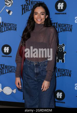 Los Angeles, États-Unis. 30 septembre 2021. LOS ANGELES, CALIFORNIE, États-Unis - SEPTEMBRE 30 : Bethany Mota arrive à la soirée de présentation des talents et de la presse Freeform 'Halloween Road' qui s'est tenue au Heritage Square Museum le 30 septembre 2021 à Los Angeles, Californie, États-Unis. (Photo de Xavier Collin/image Press Agency/Sipa USA) crédit: SIPA USA/Alay Live News Banque D'Images