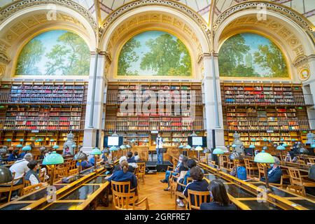 France, Paris, Institut national d'histoire de l'art (INHA), Bibliothèque Richelieu, salle Labrouste Banque D'Images