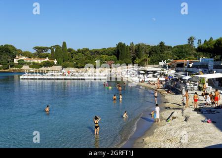 France, Alpes-Maritimes, Antibes, plage de la Garoupe Banque D'Images