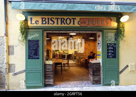 France, Alpes Maritimes, Antibes, la Vieille ville, rue des Casemates Banque D'Images