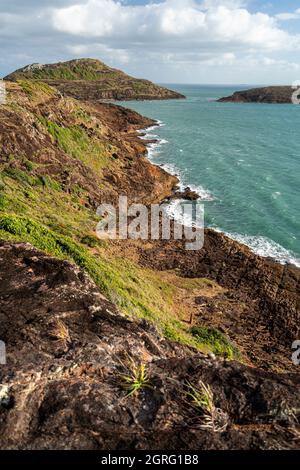 Vue sur l'île York et le détroit de Torres depuis le sentier de randonnée Tip, la péninsule de Cape York, à l'extrême nord du Queensland en Australie Banque D'Images