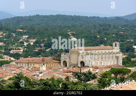 France, Var, Provence verte, Saint Maximin la Sainte Baume, Sainte Madeleine (St. Mary Magdalene), arrêt sur El Camino de Santiago Banque D'Images