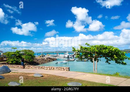 Vue sur la promenade et le quai principal de l'île Thursday, Torres Straits, Far North Queensland, Australie Banque D'Images