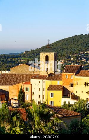 France, Var, Hyères, Vieille ville et Collégiale Saint Paul du XIIe siècle Banque D'Images