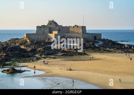 France, Ille-et-Vilaine, Saint-Malo, fort national, bastion construit en 1689 selon les plans de Vauban Banque D'Images