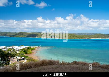 Vue sur l'île Thursday et les îles environnantes depuis Green Hill fort, Thursday Island, Torres Straits, Far North Queensland, Australie Banque D'Images