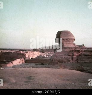 Große Sphinx von Gizeh, als Wächter der Pyramiden, Ägitten 1955. Grand Sphinx de Gizeh, en tant que gardien de la pyramide, Egypte 1955. Banque D'Images