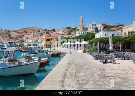 Port d'Emborio, île de Halki (Chalki), Groupe dodécanèse, Grèce Banque D'Images