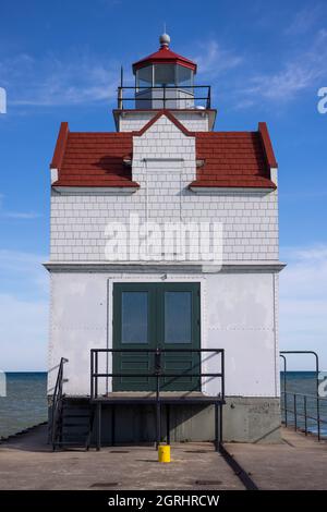 Phare de Kewaunee Breakwater sur le lac Michigan Banque D'Images