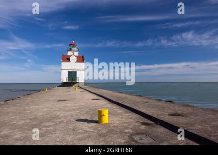 Phare de Kewaunee Breakwater sur le lac Michigan Banque D'Images