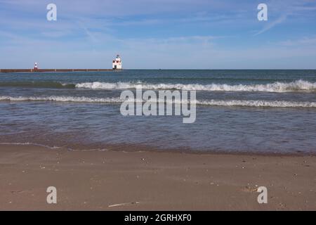 Phare de Kewaunee Breakwater sur le lac Michigan Banque D'Images