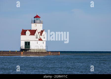 Phare de Kewaunee Breakwater sur le lac Michigan Banque D'Images