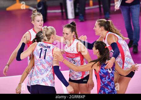 PalaRialdoli, Scandicci, Italie, 01 octobre 2021, Bonheur des joueurs de Savino Del Bene Scandicci lors du trophée Citta di Scandicci - Savino Del Bene Scandicci vs Acqua & sapone Roma Volley Club - Volleyball Test Match Credit: Live Media Publishing Group/Alay Live News Banque D'Images