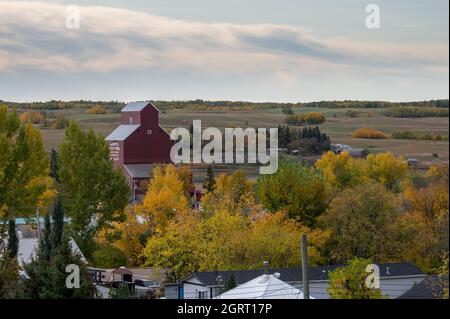 Big Valley (Alberta) - le 26 septembre 2021 : la ville de Bug Valley Alberta à l'automne. Banque D'Images