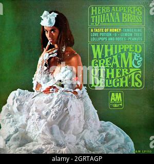 Herb Alpert - crème fouettée et autres délices 1965 (variante B) - Vintage Vinyl 33 tr/min record Banque D'Images