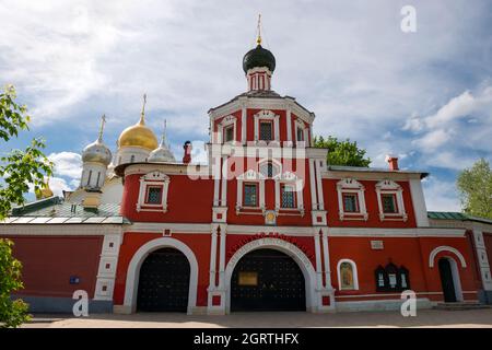 Moscou, Russie - 23 mai 2021 : Église du Sauveur image non faite à la main dans le monastère de Zachatyevsky (couvent de la conception) sur la rue Ostozhenka à Banque D'Images